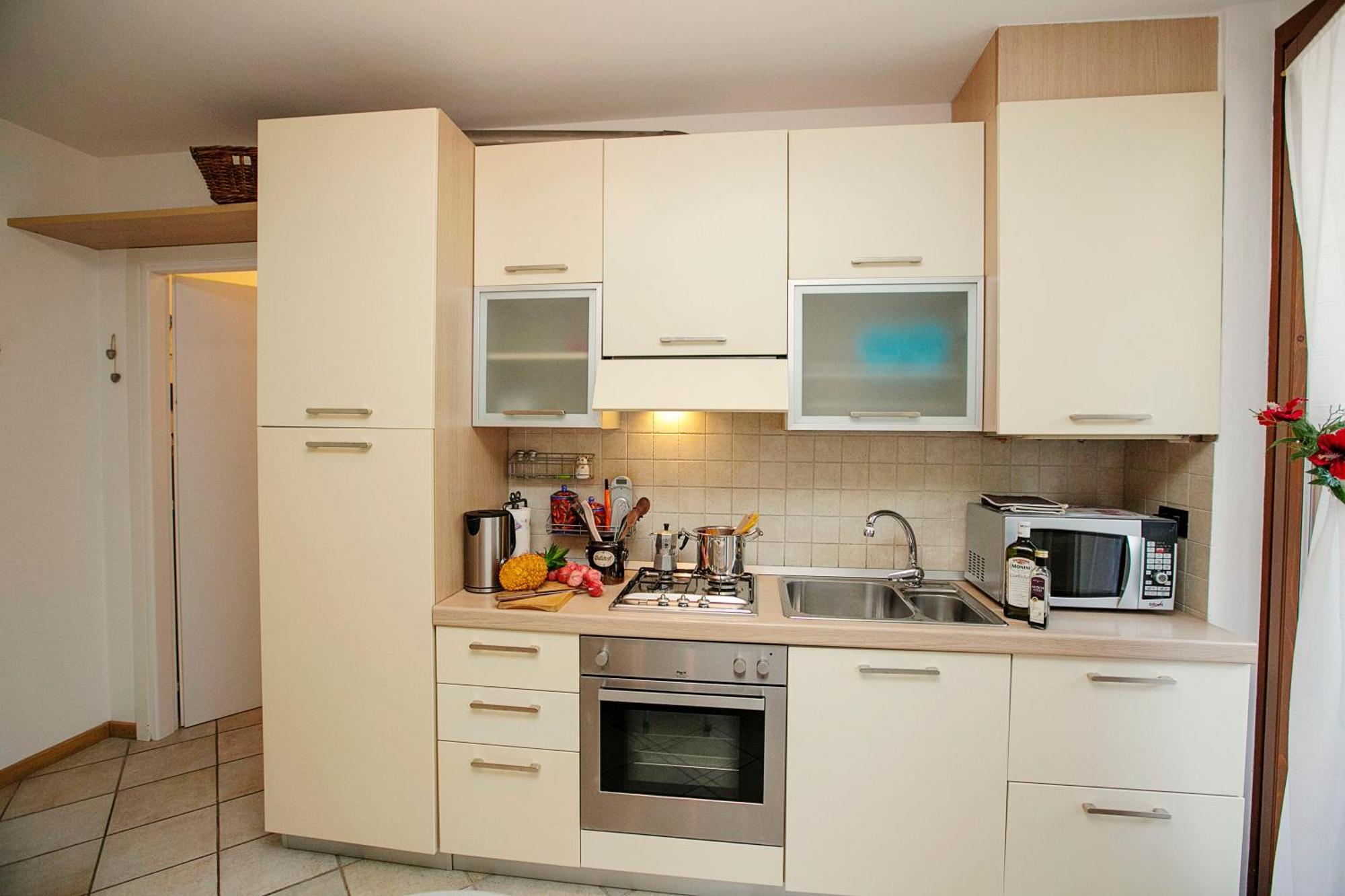 Appartamento Lara - Happy Rentals Riva del Garda Eksteriør bilde