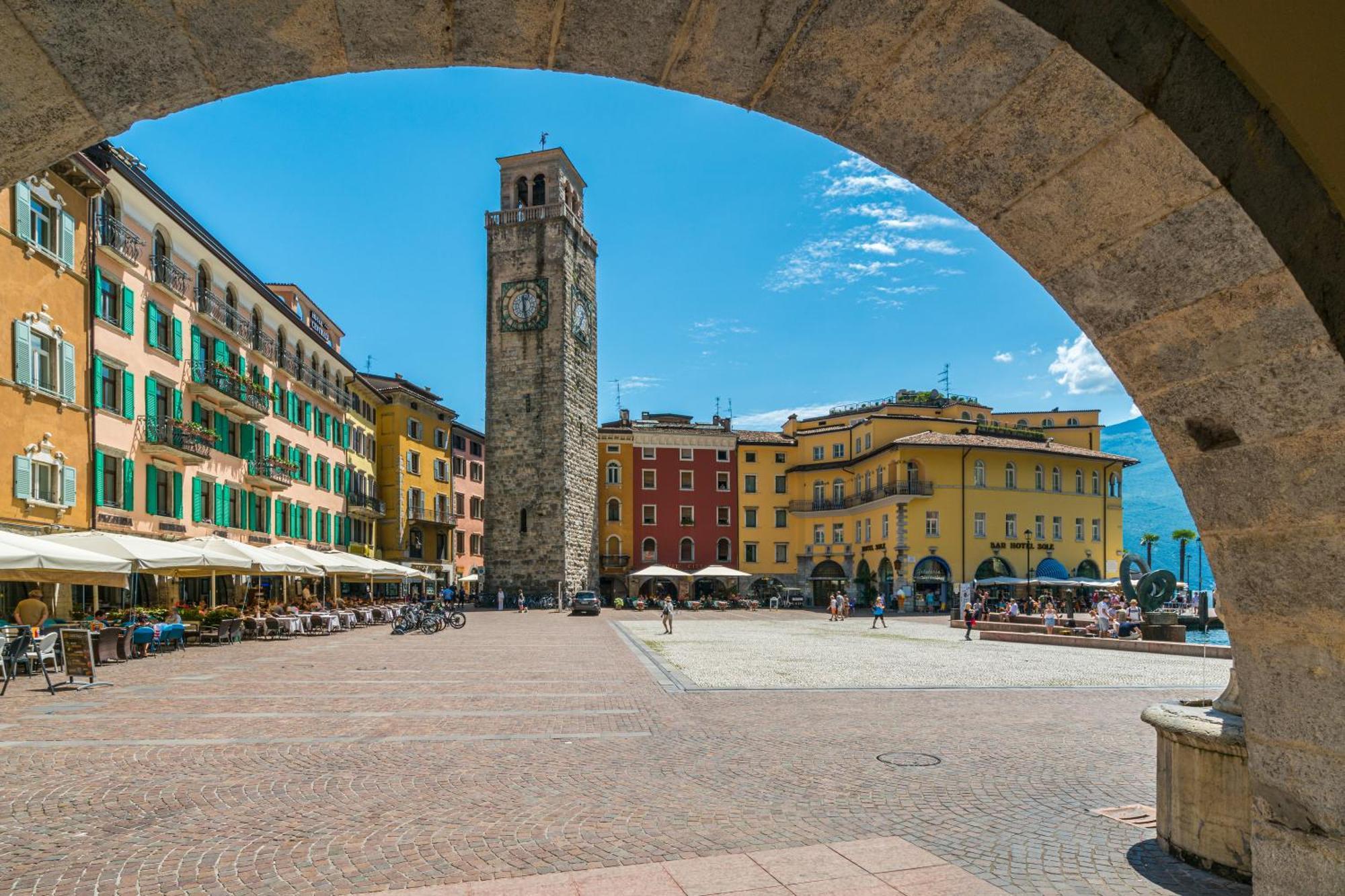 Appartamento Lara - Happy Rentals Riva del Garda Eksteriør bilde