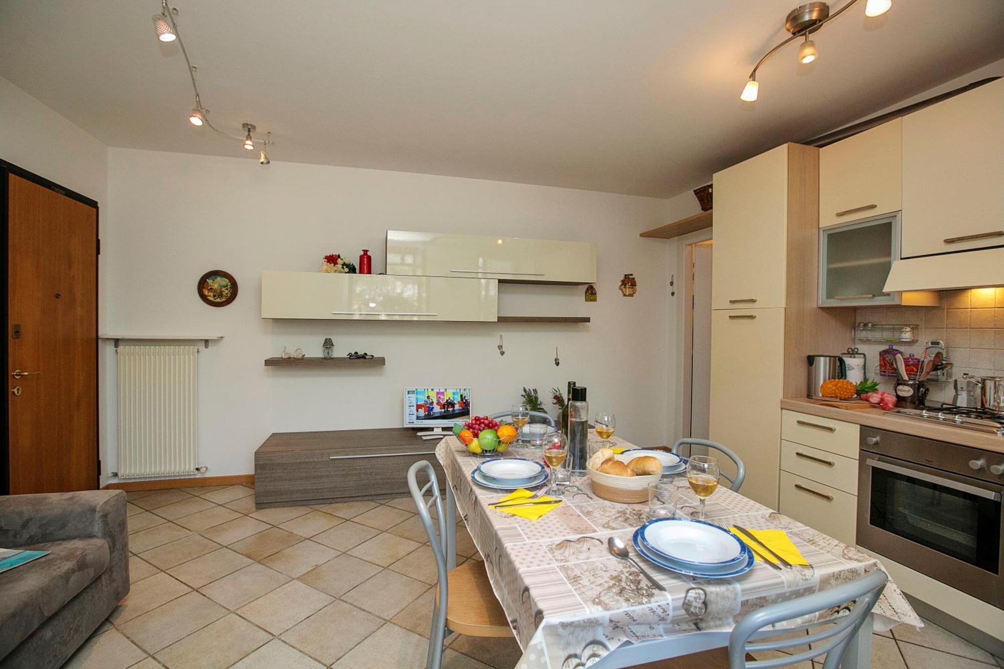 Appartamento Lara - Happy Rentals Riva del Garda Eksteriør bilde